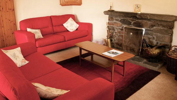 Shore Cottage Interior 07
